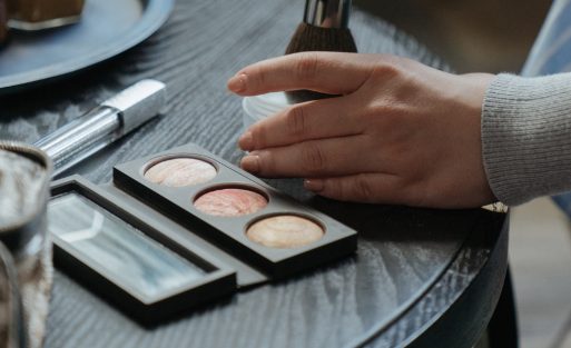 maribel-granger-and-her-makeup-kit-obsession