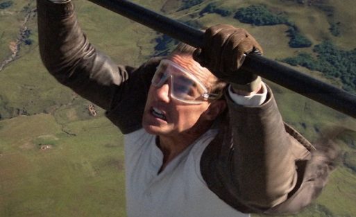 tom-cruise-proves-his-stunt-obsession-is-bigger-than-the-script